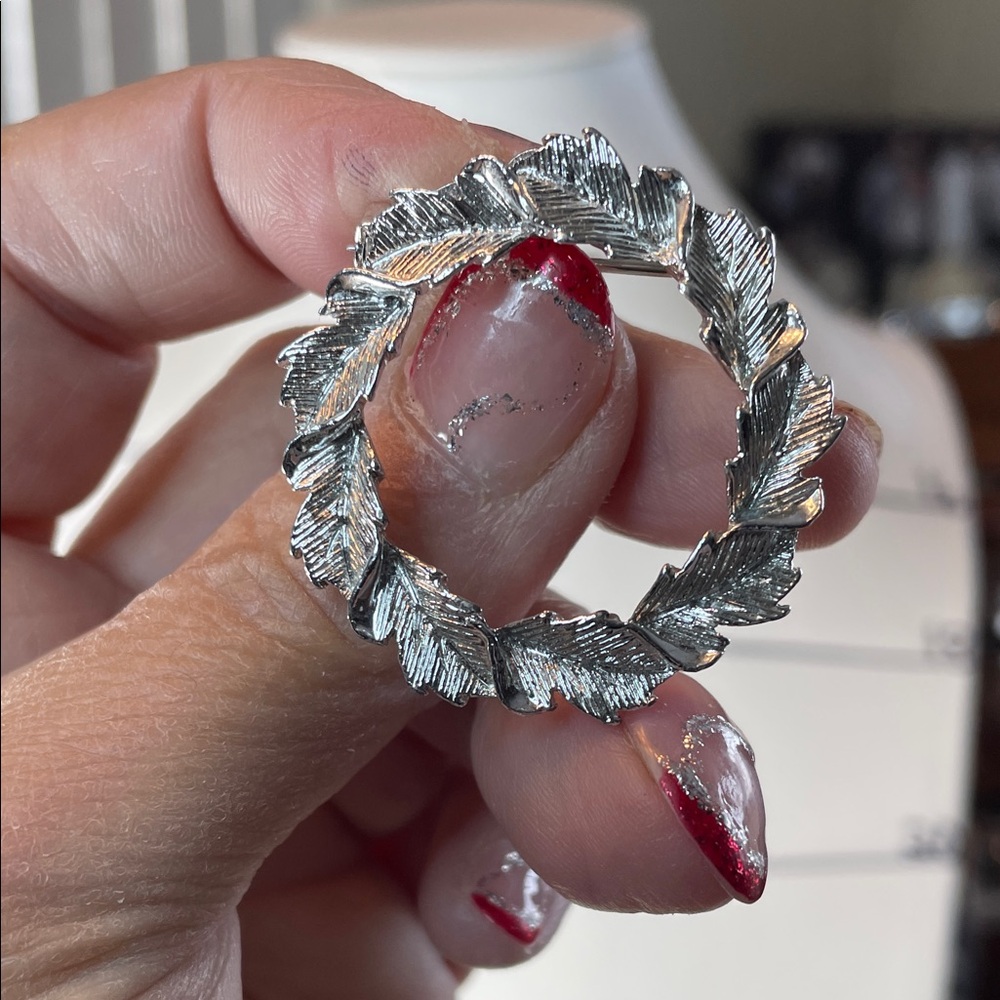 Elegant Silver Leaf Brooch